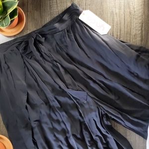 NWT Side-Slit Flowy Wide Leg Open Leg Pants